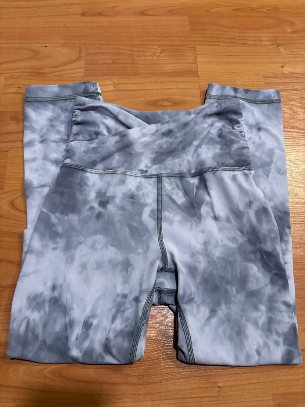 Lululemon Align crop grey marble leggings size 2